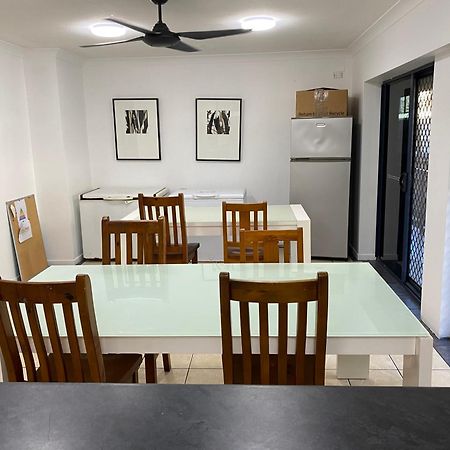 อไรฟ์วอล ลอดจ์ เบด แอนด์ เบรคฟาสต์ Bed & Breakfast โกลด์โคสต์ ภายนอก รูปภาพ
