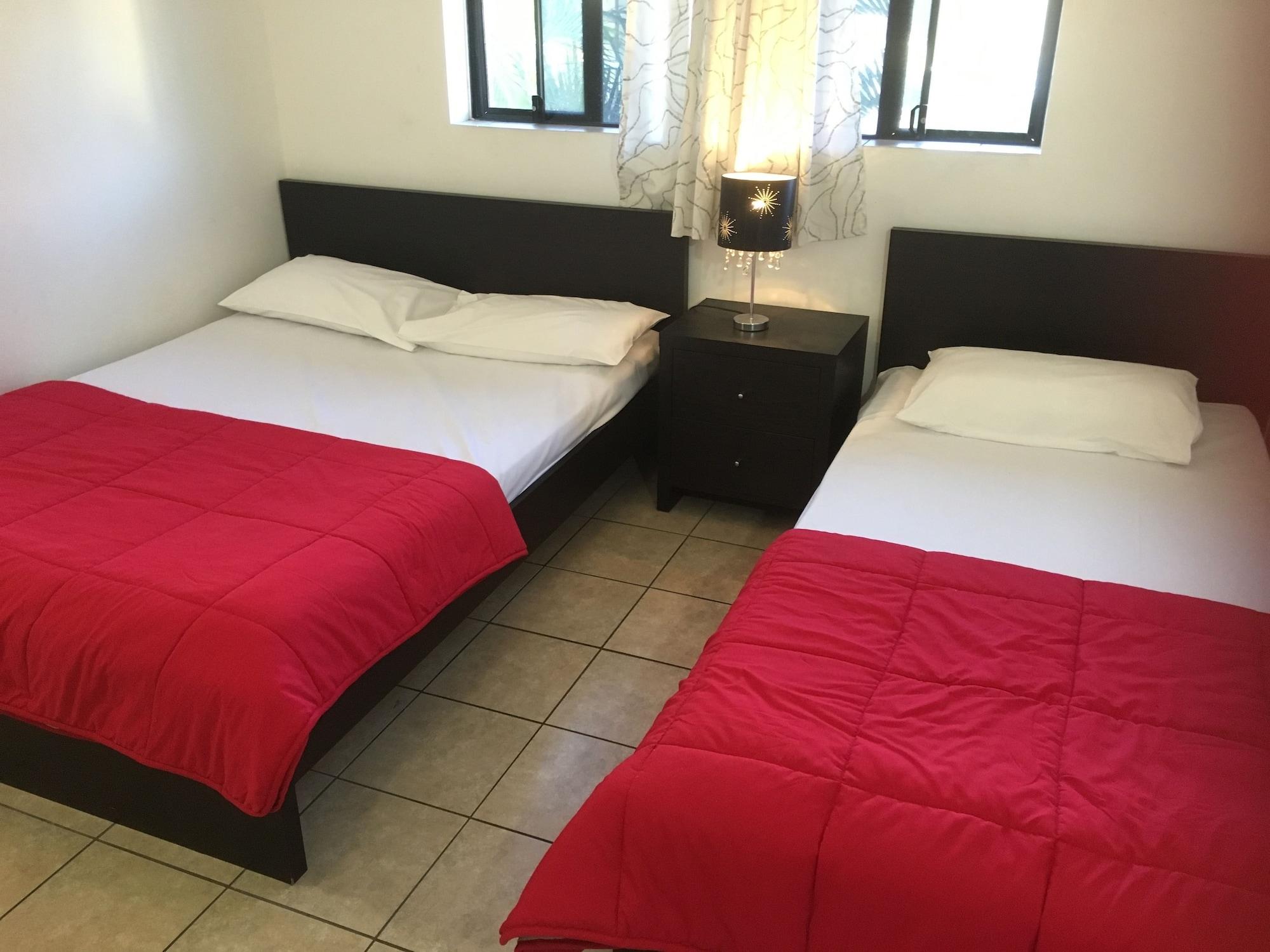 อไรฟ์วอล ลอดจ์ เบด แอนด์ เบรคฟาสต์ Bed & Breakfast โกลด์โคสต์ ภายนอก รูปภาพ