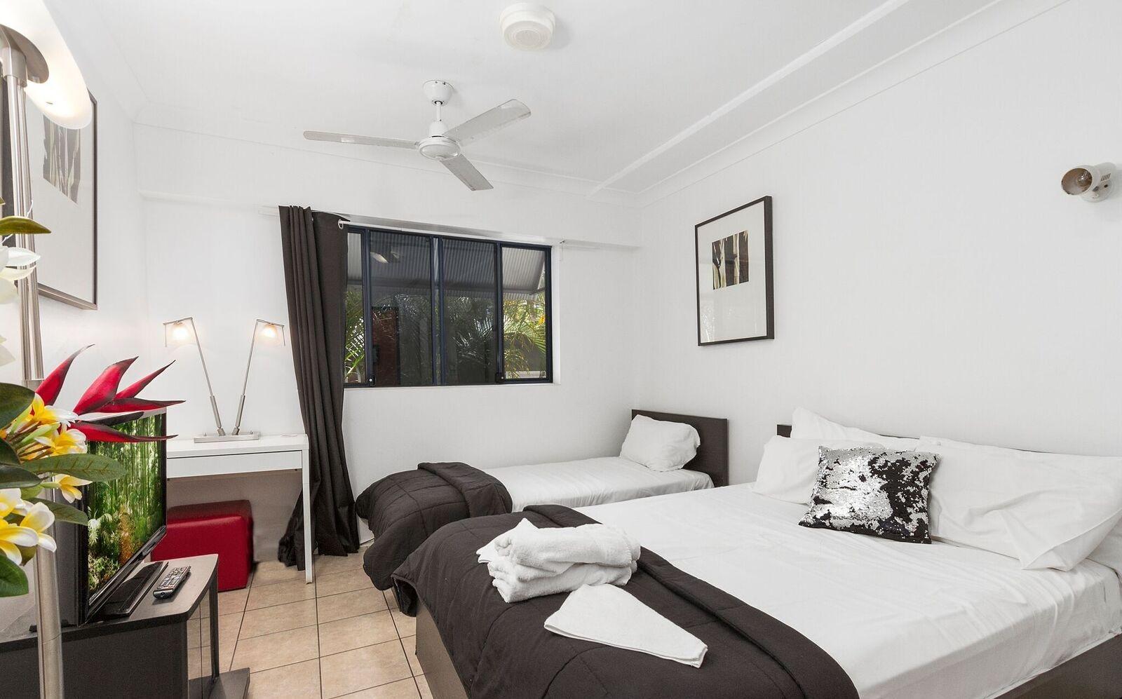 อไรฟ์วอล ลอดจ์ เบด แอนด์ เบรคฟาสต์ Bed & Breakfast โกลด์โคสต์ ภายนอก รูปภาพ