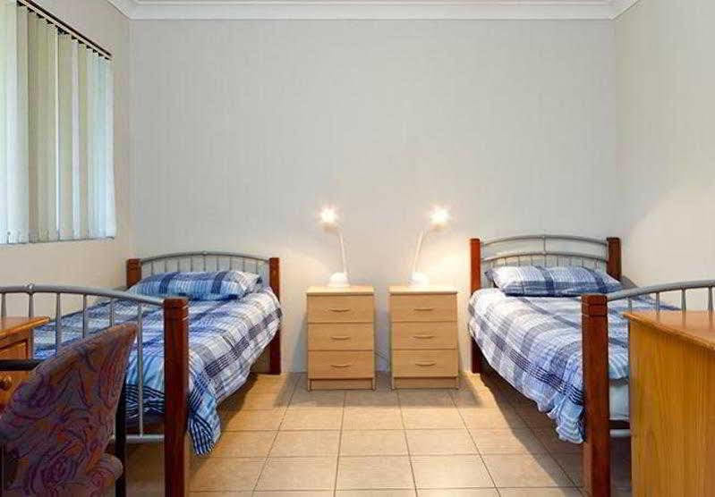 อไรฟ์วอล ลอดจ์ เบด แอนด์ เบรคฟาสต์ Bed & Breakfast โกลด์โคสต์ ภายนอก รูปภาพ