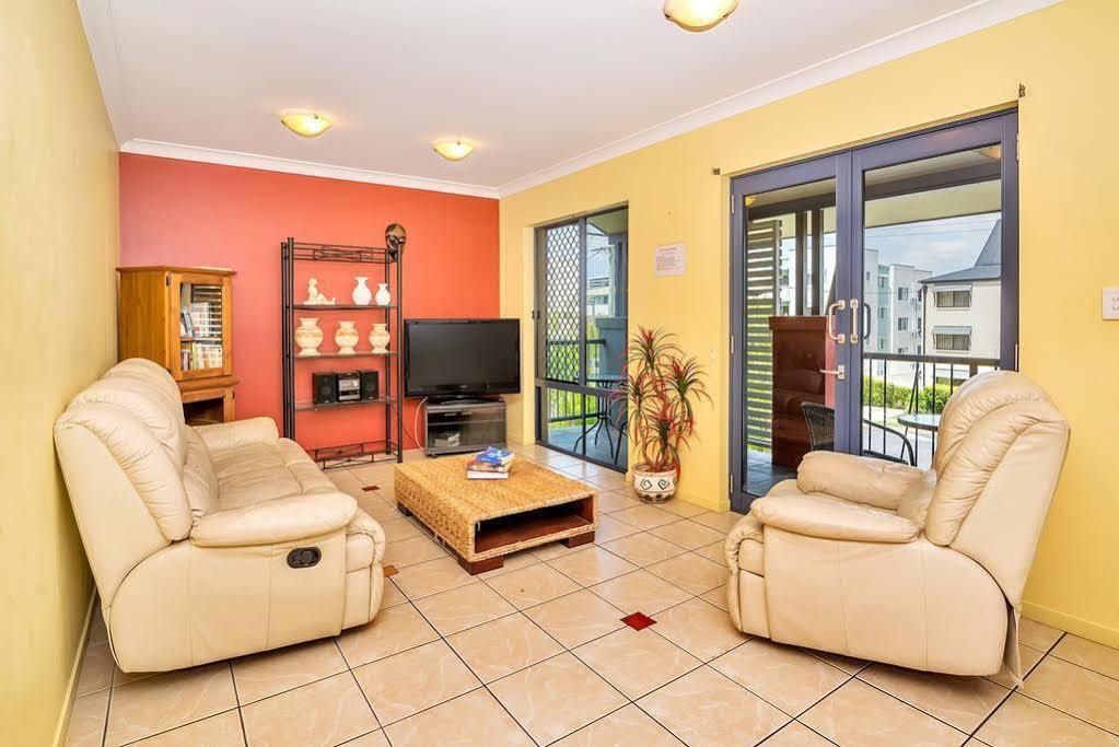 อไรฟ์วอล ลอดจ์ เบด แอนด์ เบรคฟาสต์ Bed & Breakfast โกลด์โคสต์ ภายนอก รูปภาพ
